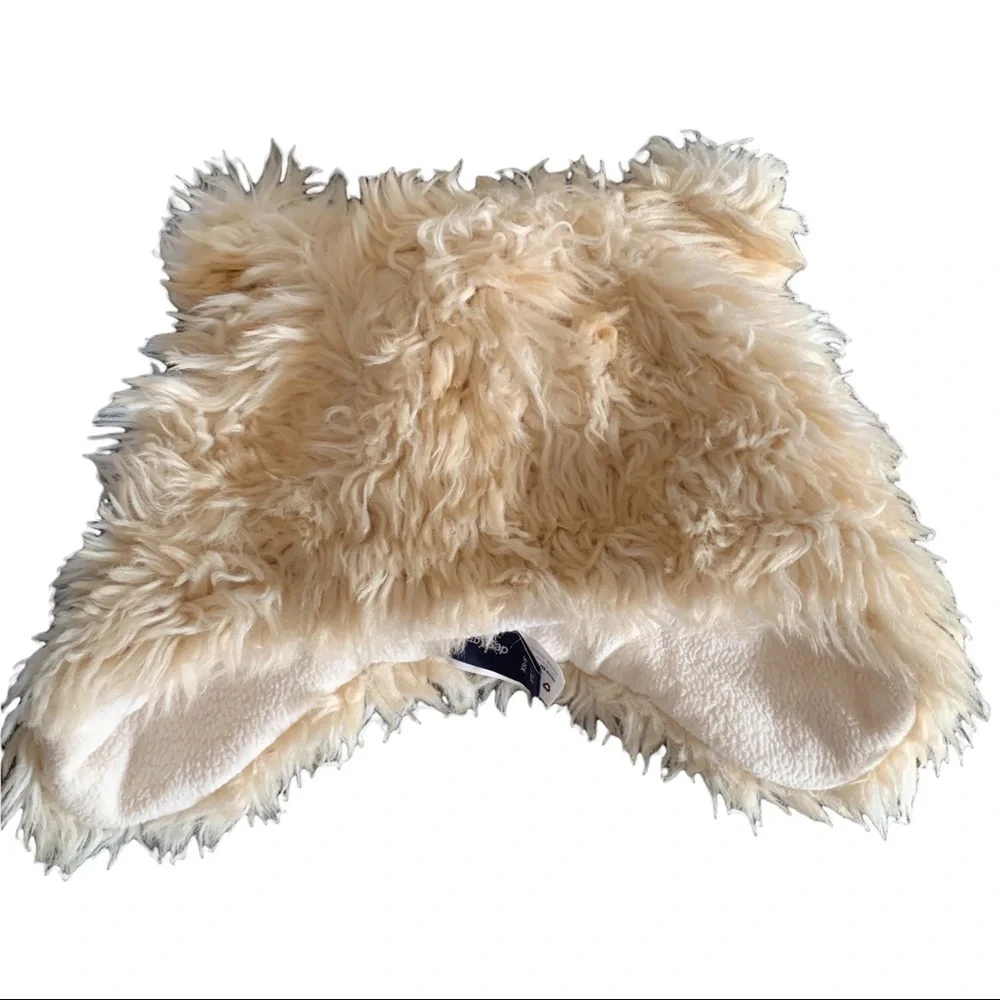 Baby Gap Unisex Fuzzy faux fur Winter hat size XS/S cream